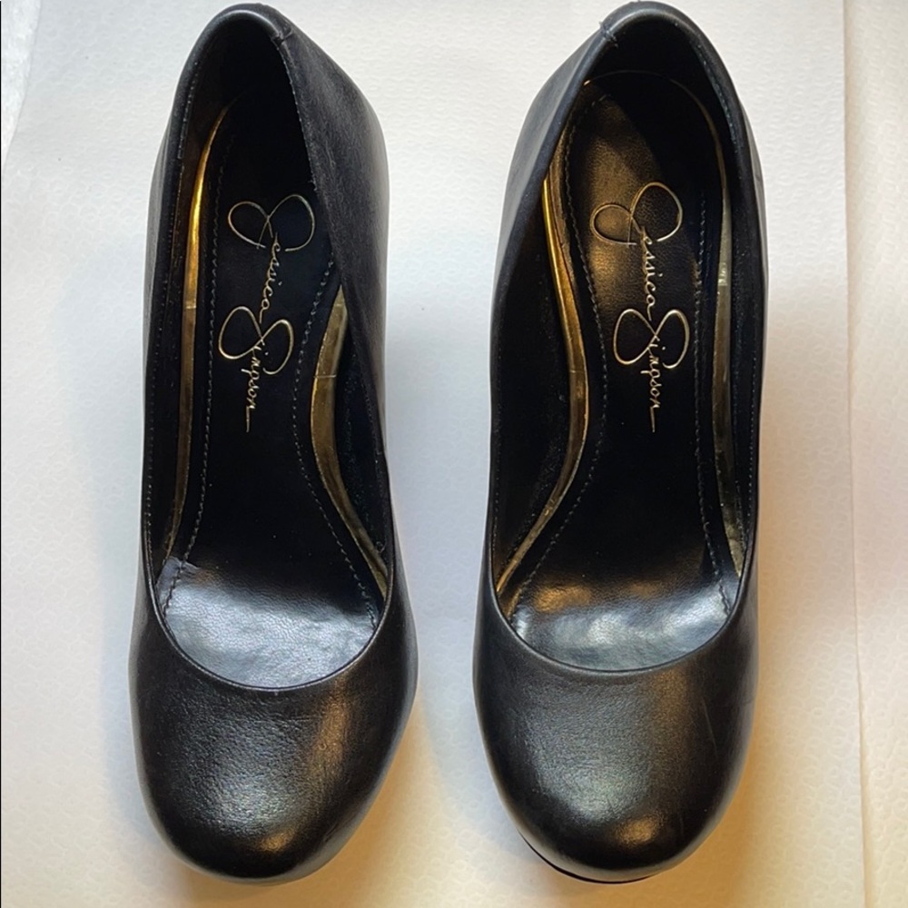COPY - Jessica Simpson Black Platform Pumps